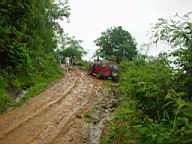 099 - 0709 - les 4x4 plantent 1.jpg